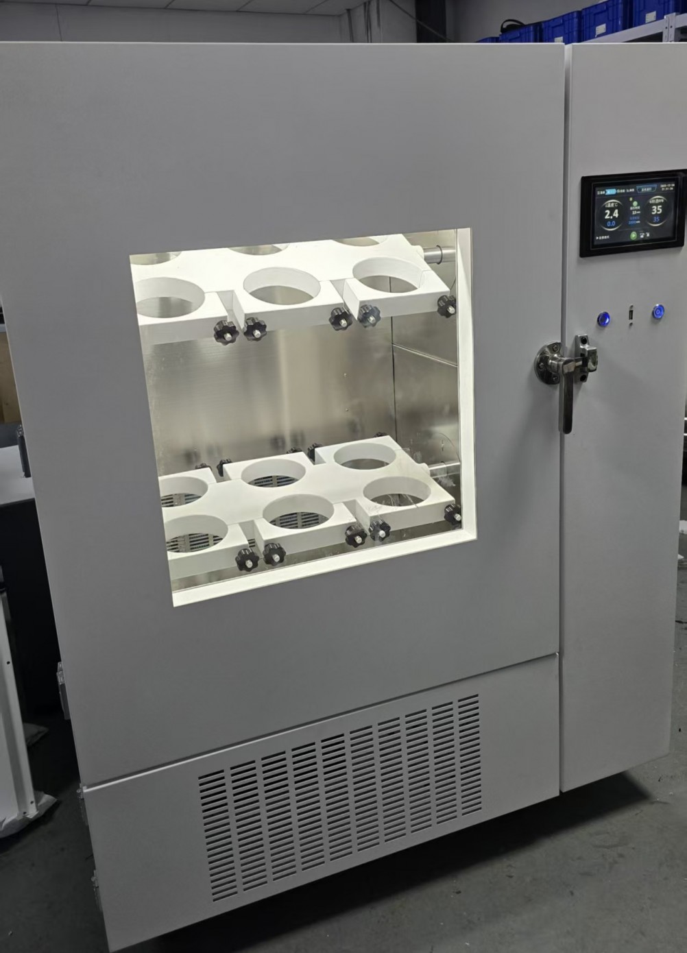 全自动恒温翻转振荡器发往厦门！